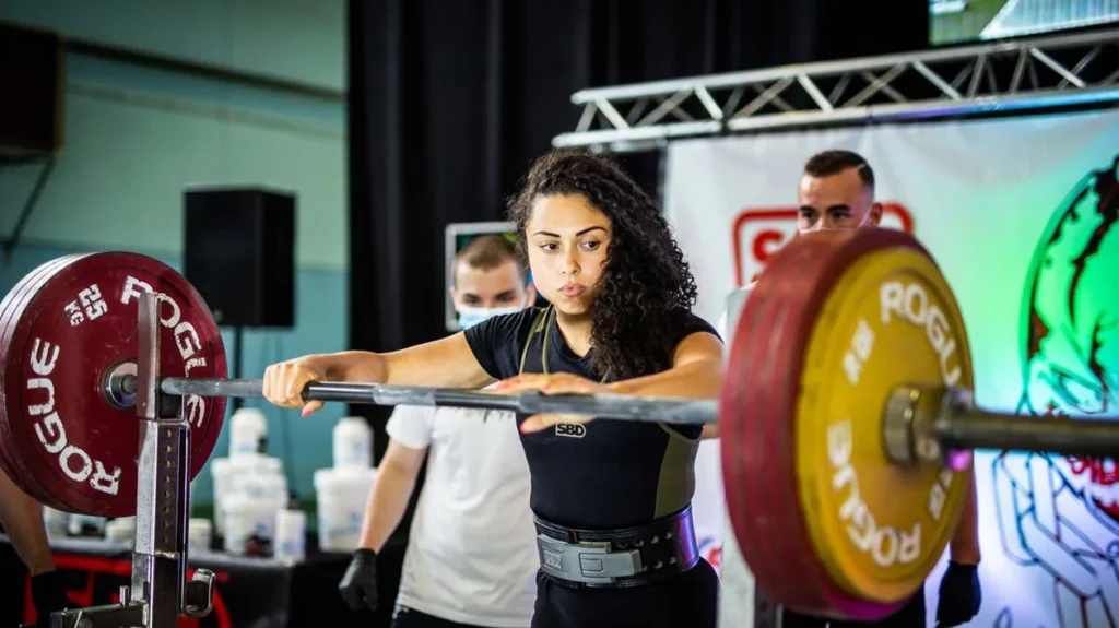 Lya Bavoil – Biographie, carrière, records et parcours complet en powerlifting lya bavoil